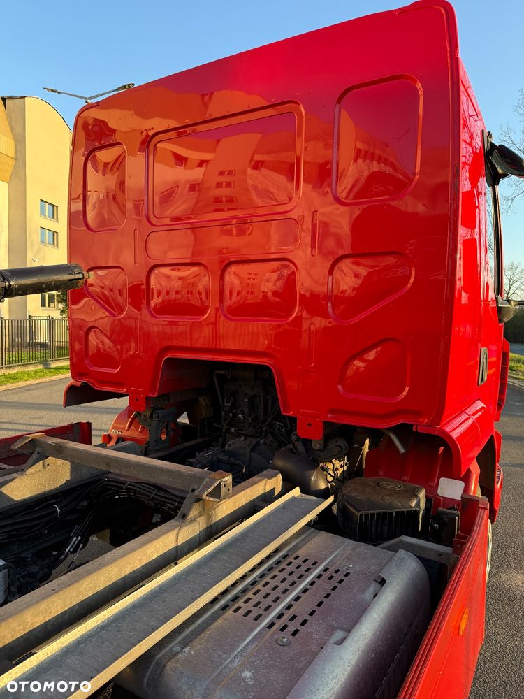 DAF LF 210 Pomoc drogowa laweta holownik widelec platforma hydrauliczna - 22