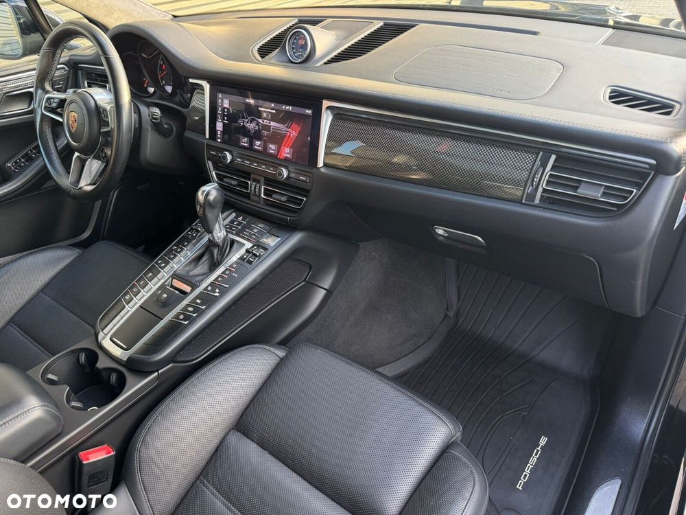 Porsche Macan Turbo - 18