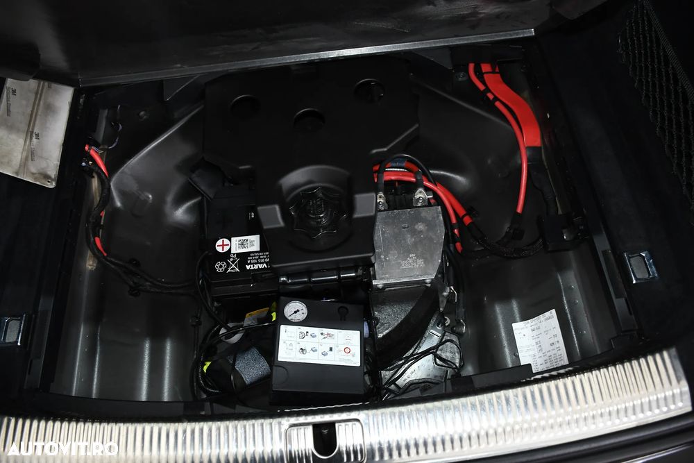 Audi A4 Avant 2.0 35 TDI S tronic MHEV Basic - 37