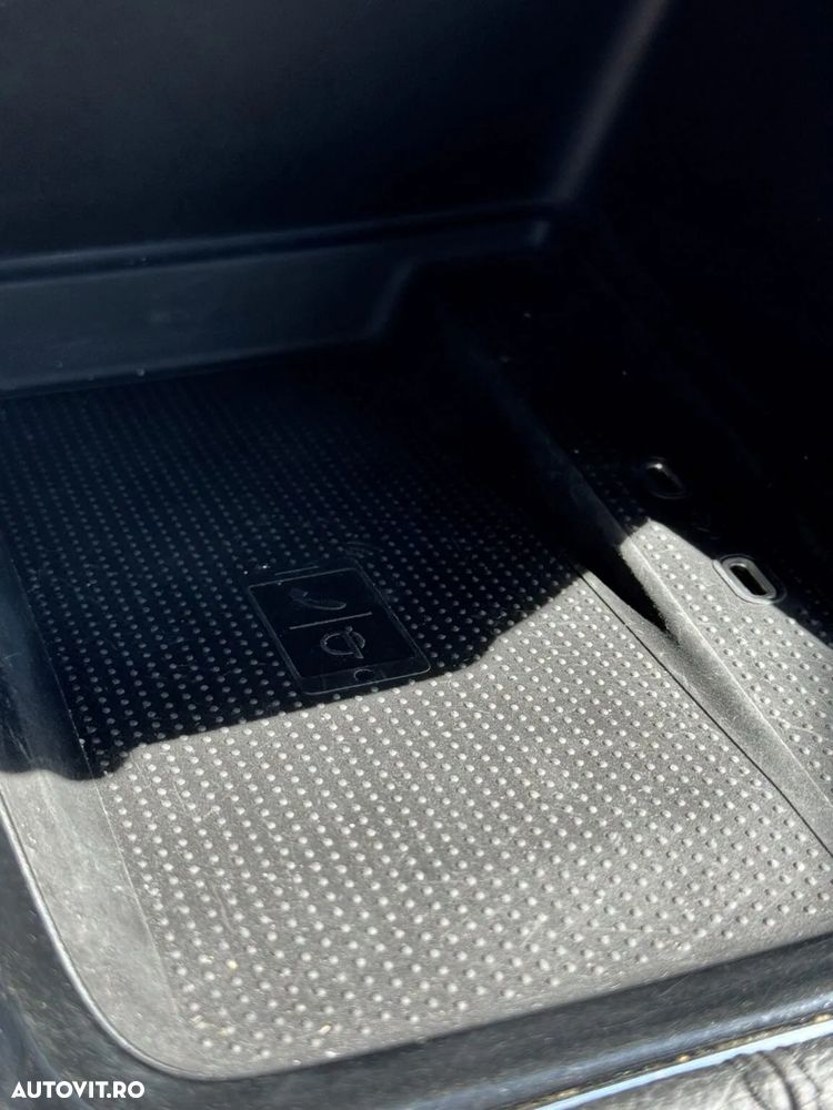 Skoda Octavia 2.0 TDI Ambition - 10