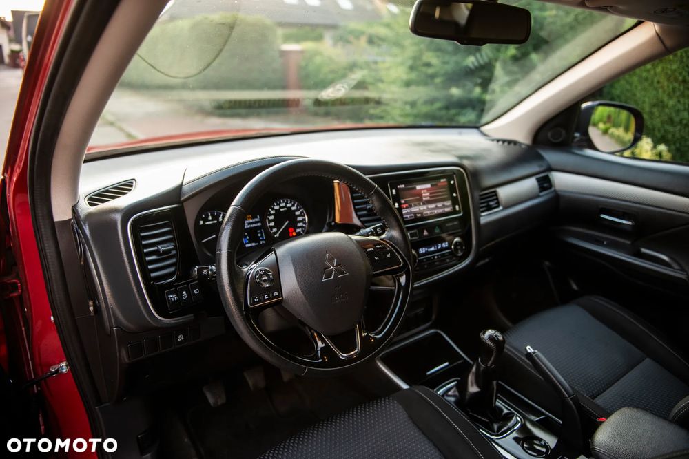 Mitsubishi Outlander 2.0 2WD Edition - 19
