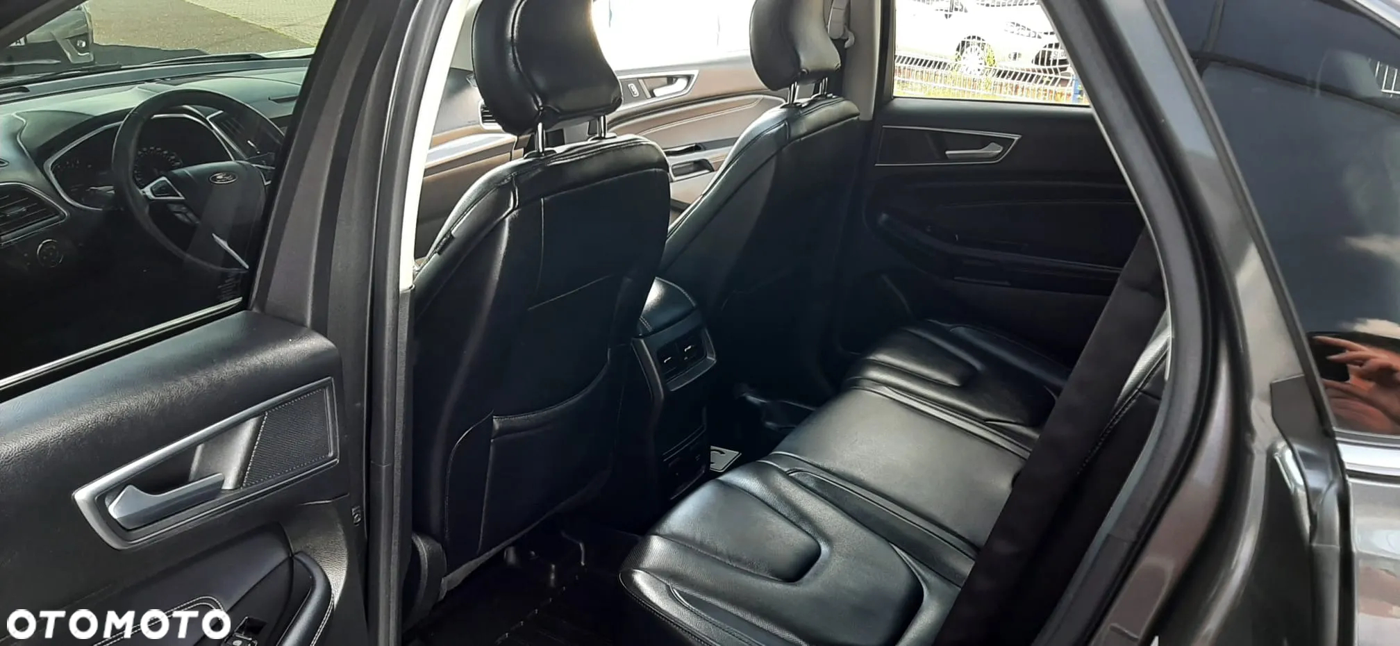 Ford Edge 2.0 EcoBlue Bi-Turbo 4x4 Titanium - 32