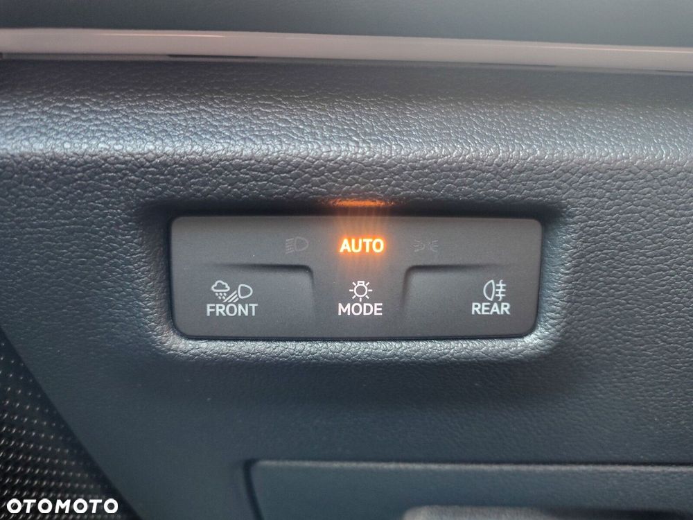 Volkswagen Tiguan - 12