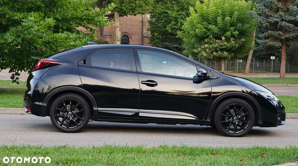 Honda Civic 1.8 i-VTEC Sport Black Edition - 4