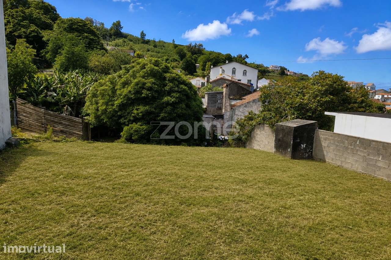 Terreno Urbano - Grande imagem: 2/12