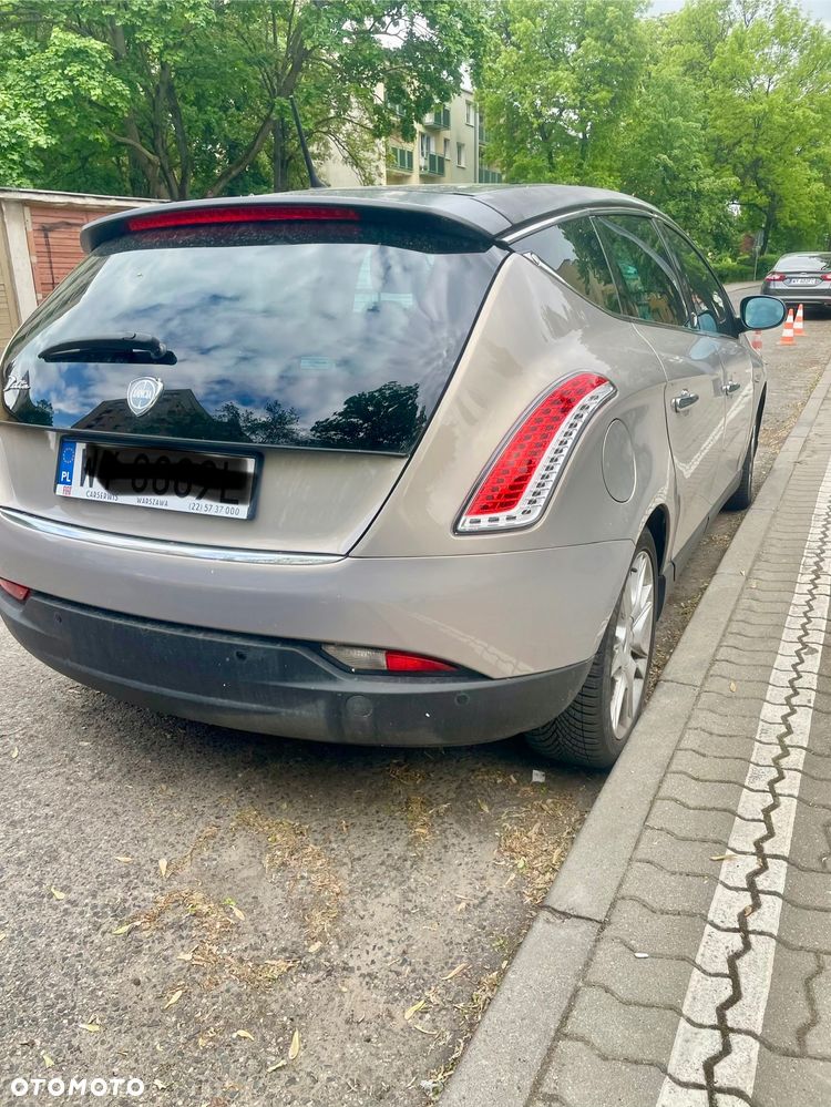 Lancia Delta 1.6 MJ Platino - 3
