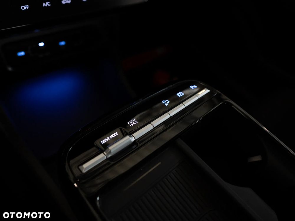 Hyundai Tucson 1.6 T-GDi HEV Executive 2WD - 24