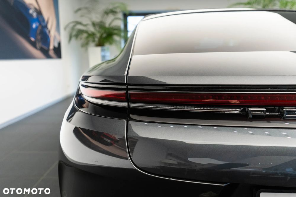 Porsche Panamera Turbo S E-Hybrid PHEV - 36