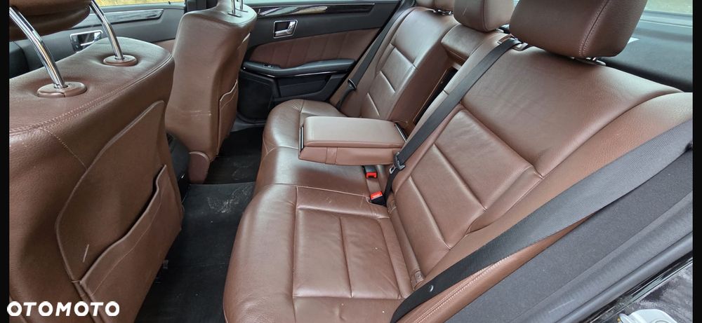 Mercedes-Benz Klasa E 220 CDI Automatik Avantgarde DPF - 18