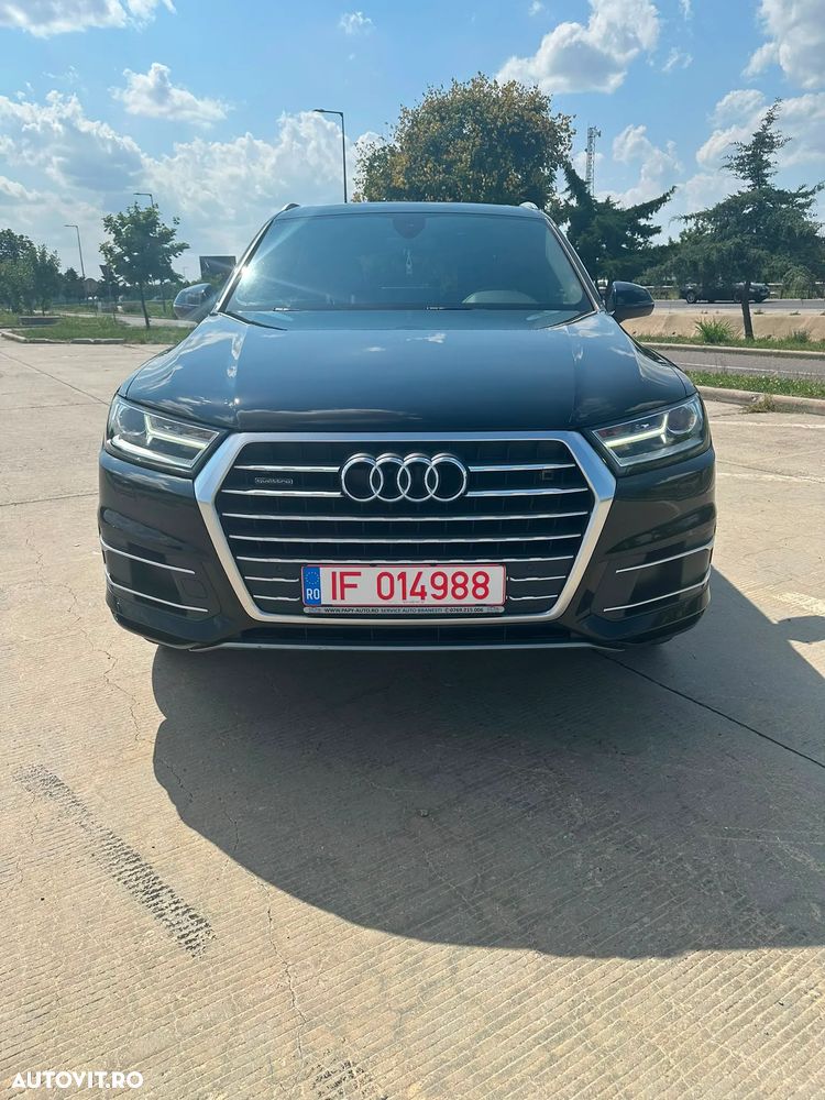 Audi Q7 - 1