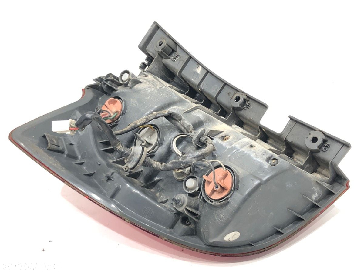 LAMPA PRAWY TYŁ - 217.00 PLN - KIA CEE'D SW (ED) 2007 - 2012 2.0 CRDi 140 103 kW [140 KM] olej - 6