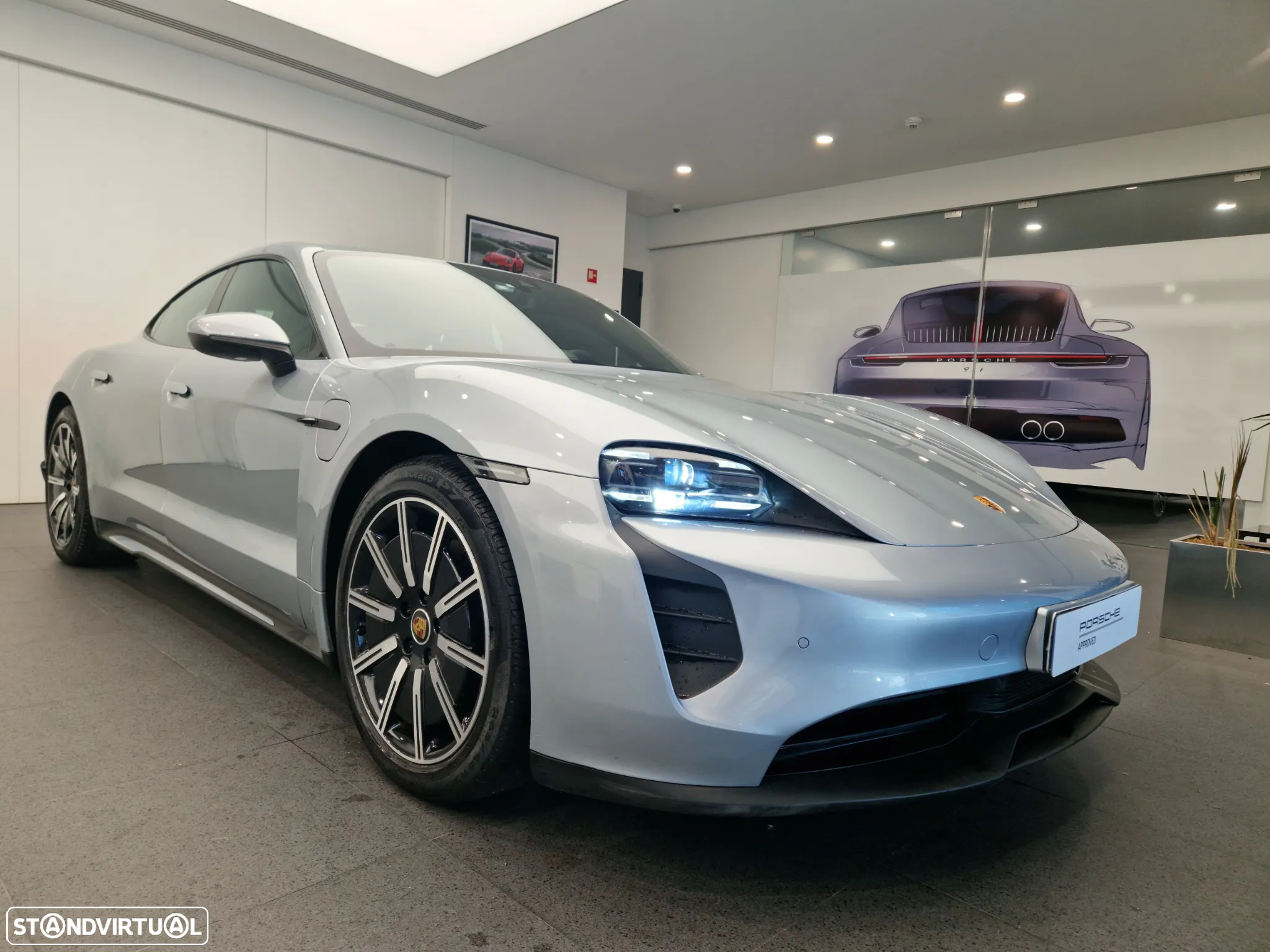Porsche Taycan Standard - 9