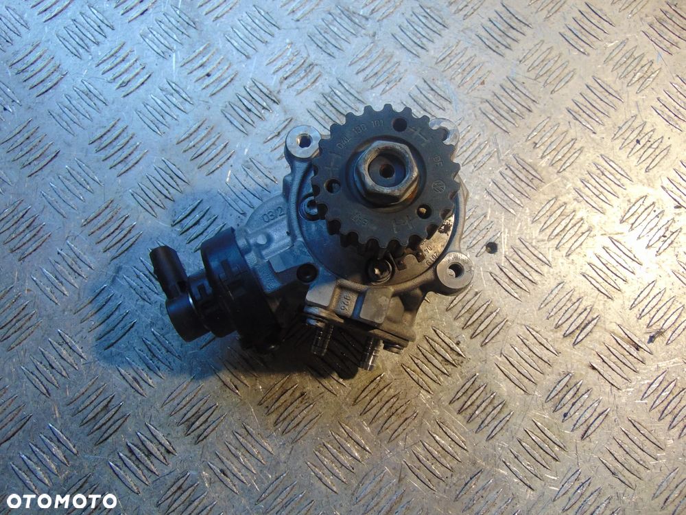 Pompa wtryskowa audi a4 b9 2,0 TDI 05L130755/0445010790 - 2