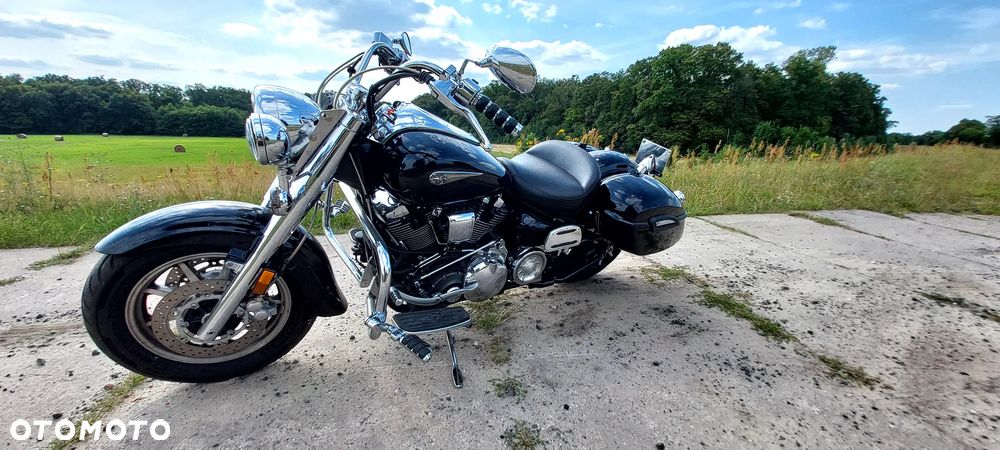 Yamaha Road Star - 1