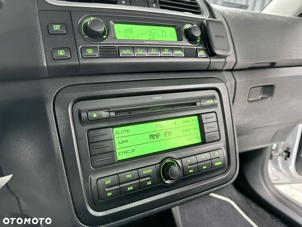 Skoda Roomster 1.9 TDI Scout PLUS EDITION - 22