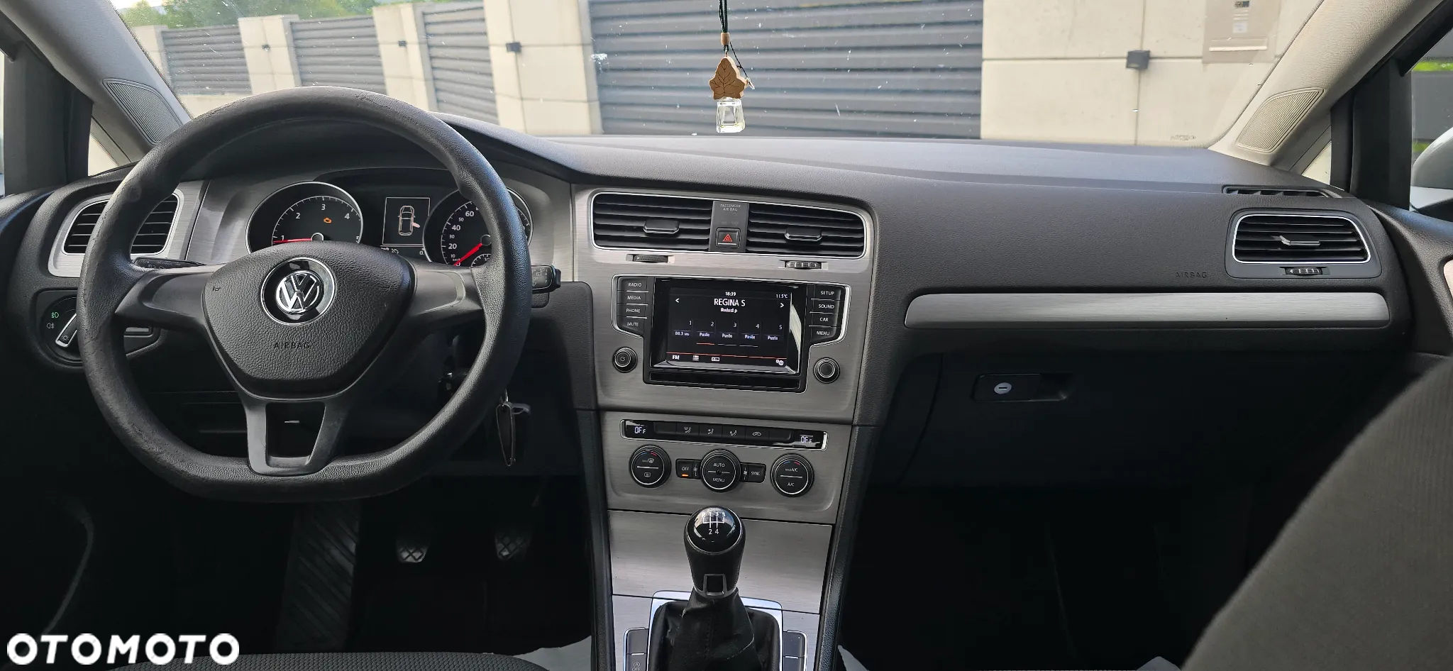 Volkswagen Golf 1.6 TDI BlueMotion Technology Trendline - 33