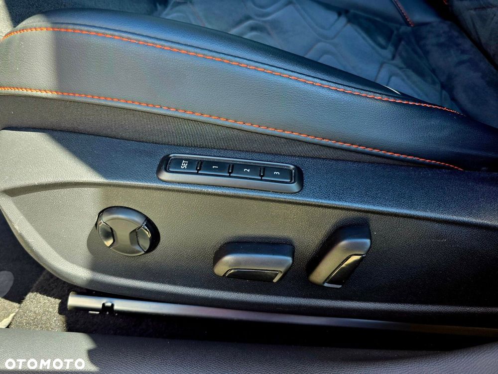 Seat Leon 1.5 eTSI FR DSG - 32