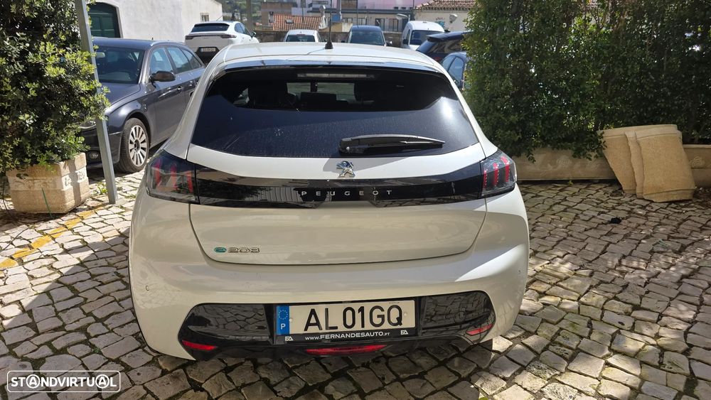 Peugeot e-208 50 kWh Allure - 8