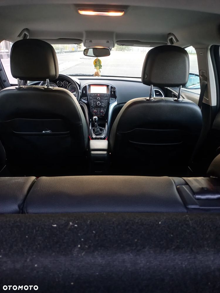 Opel Astra 1.4 T Cosmo - 7