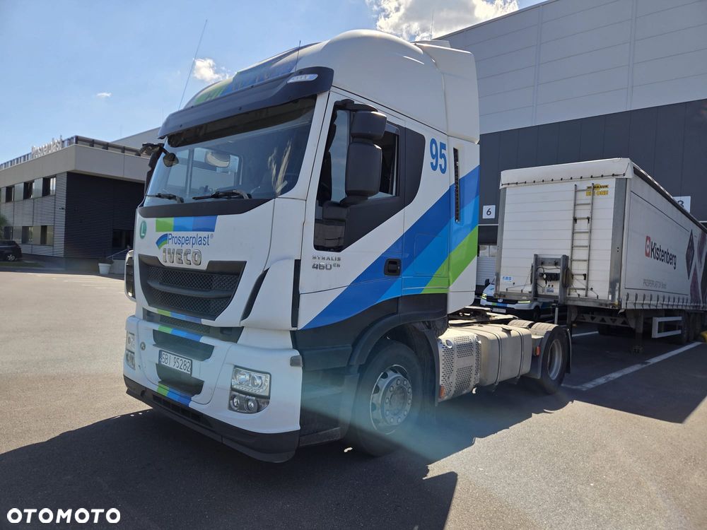 Iveco Stralis Hi-Way - 1