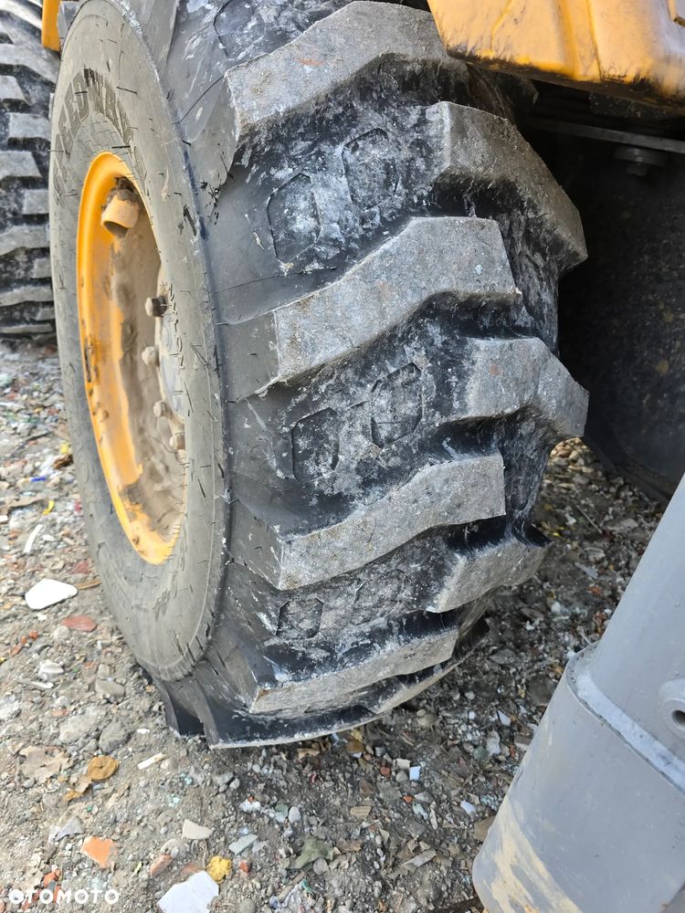 Massey Ferguson MF 900 * 5,700 mth * Krokodyl * Długi teleskop * Zamiana * Opony 80% * - 13