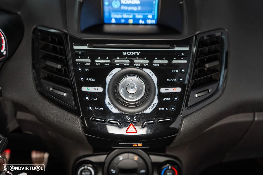 Ford Fiesta 1.6 EcoBoost c/ Pack Pele Desportiva ST - 23