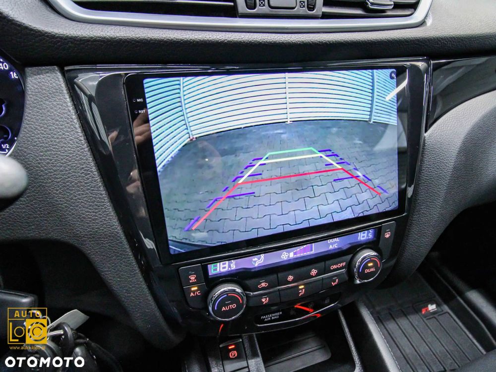 Nissan Qashqai 1.2 DIG-T N-Connecta EU6 - 19