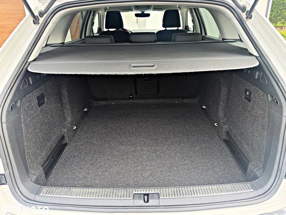 Skoda Superb 2.0 TDI DSG Style - 19