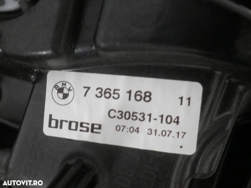Macara Geam Dreapta Spate BMW Seria 5 G30 / G31 7365168 - 2