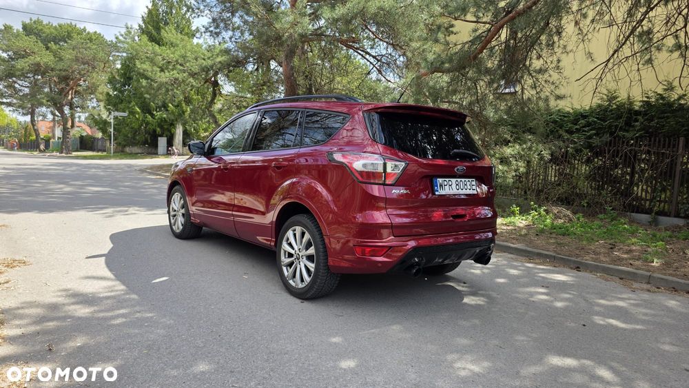 Ford Escape 2.0 EcoBoost AWD Titanium - 16
