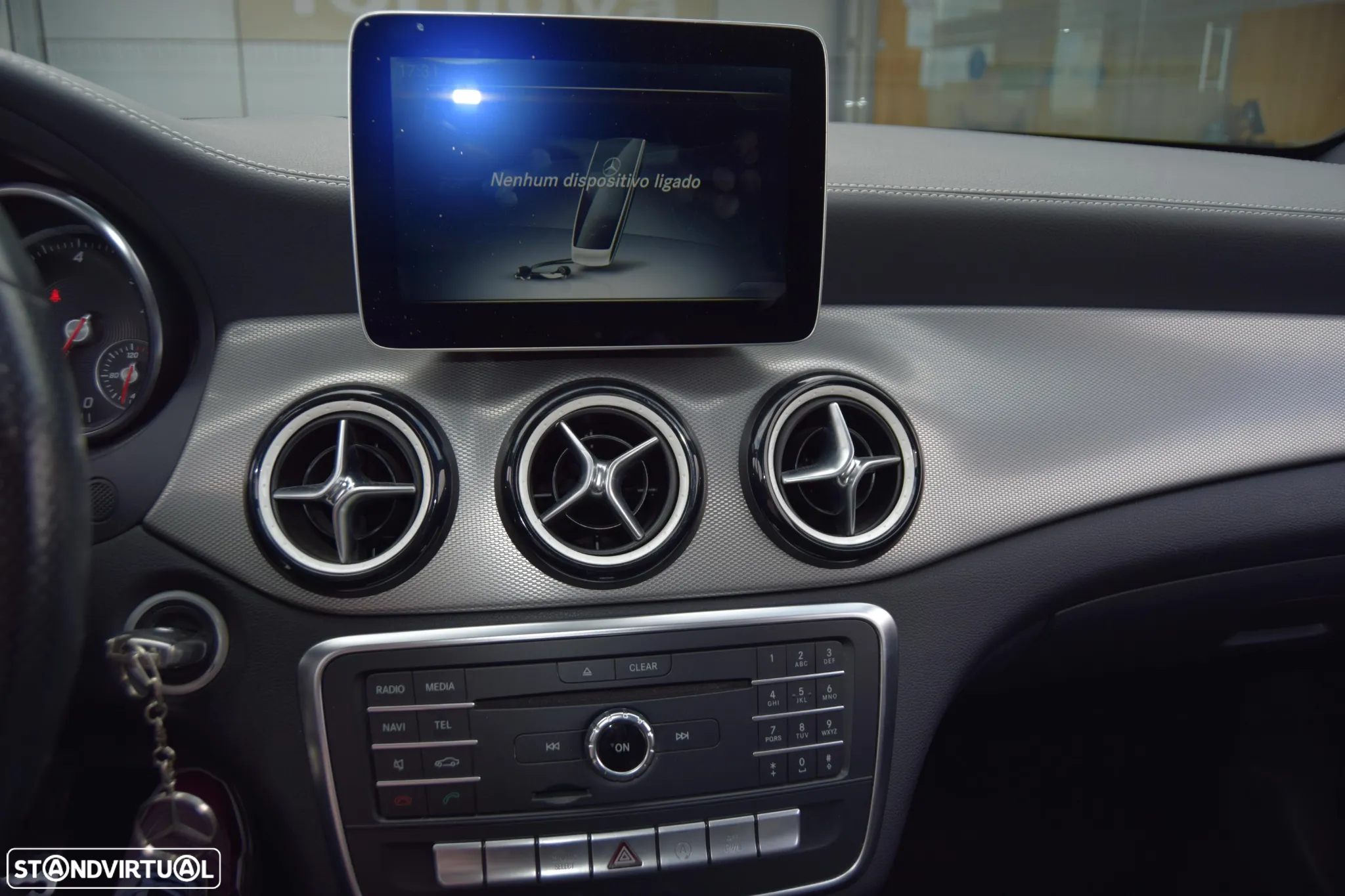 Mercedes-Benz CLA 200 d AMG Line - 26