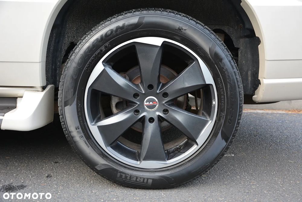 Cadillac Escalade - 23