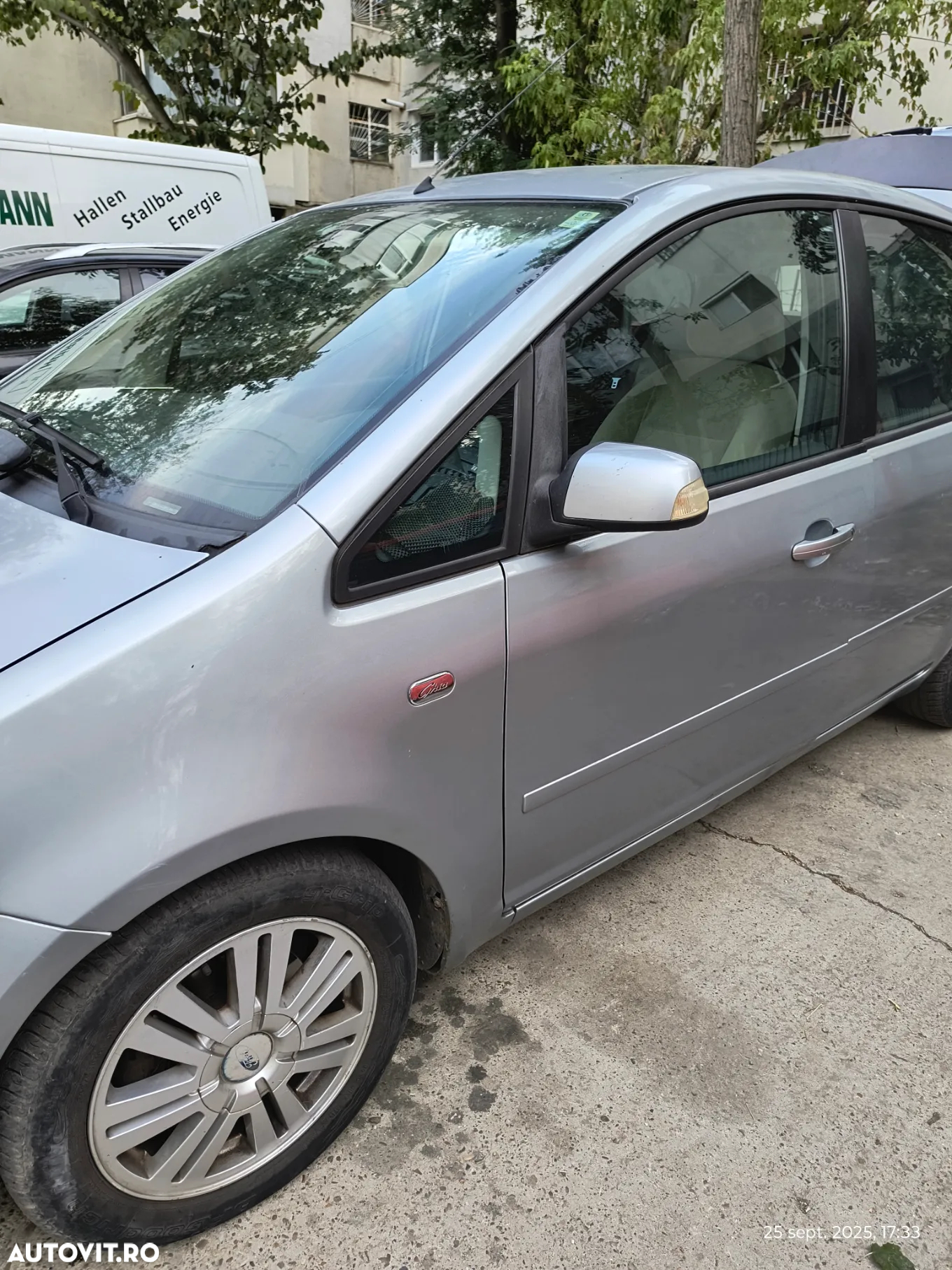 Ford C-Max 1.6 TDCi DPF Ghia - 4