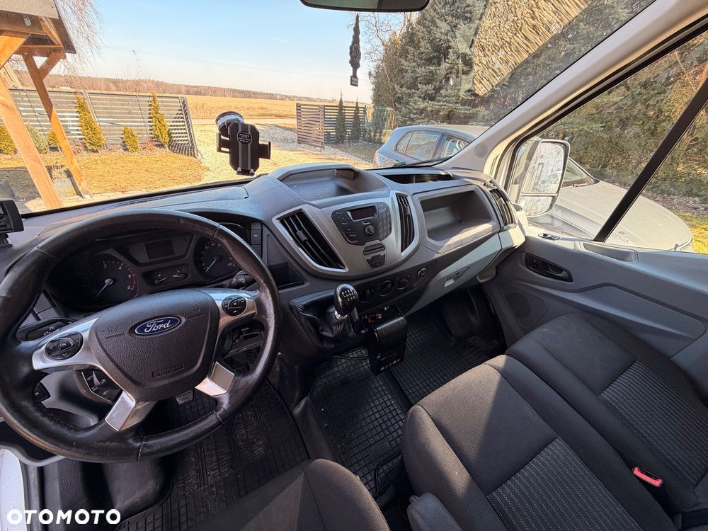 Ford Transit - 11