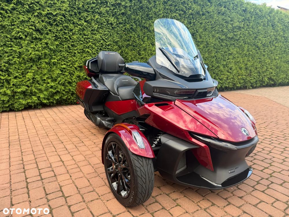 Can-Am Spyder - 1