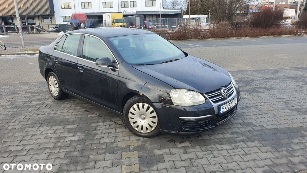 Volkswagen Jetta 1.9 TDI Comfortline - 4