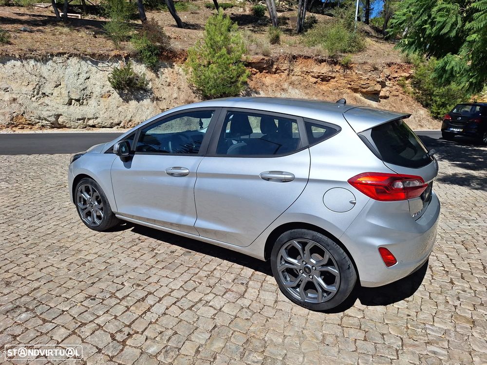 Ford Fiesta 1.0 EcoBoost S&S COOL&CONNECT - 3