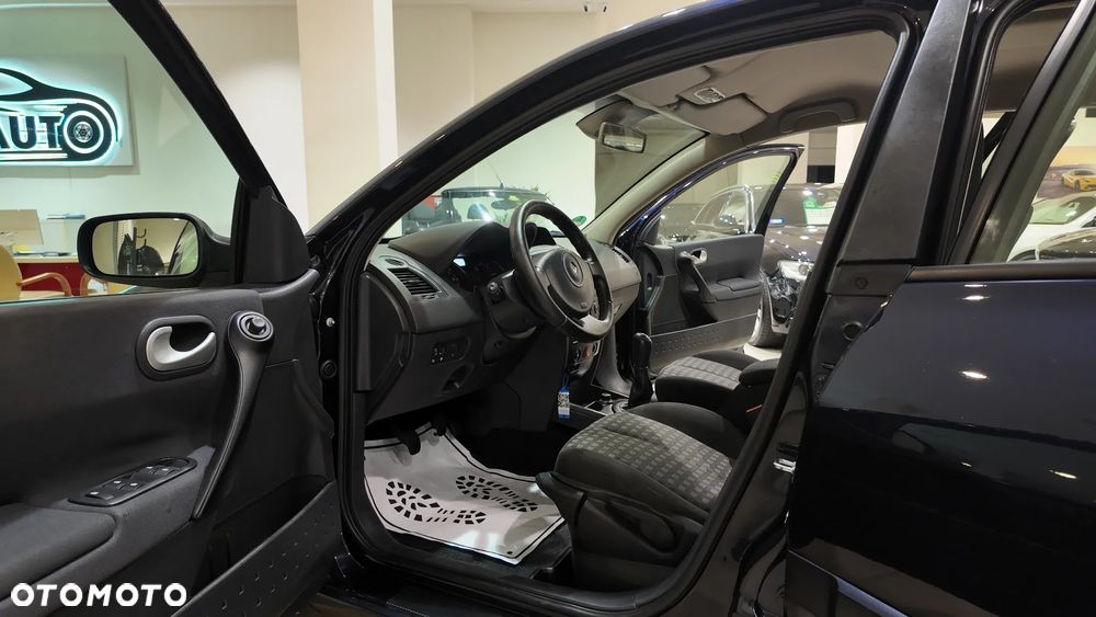 Renault Megane 1.6 Avantage - 34