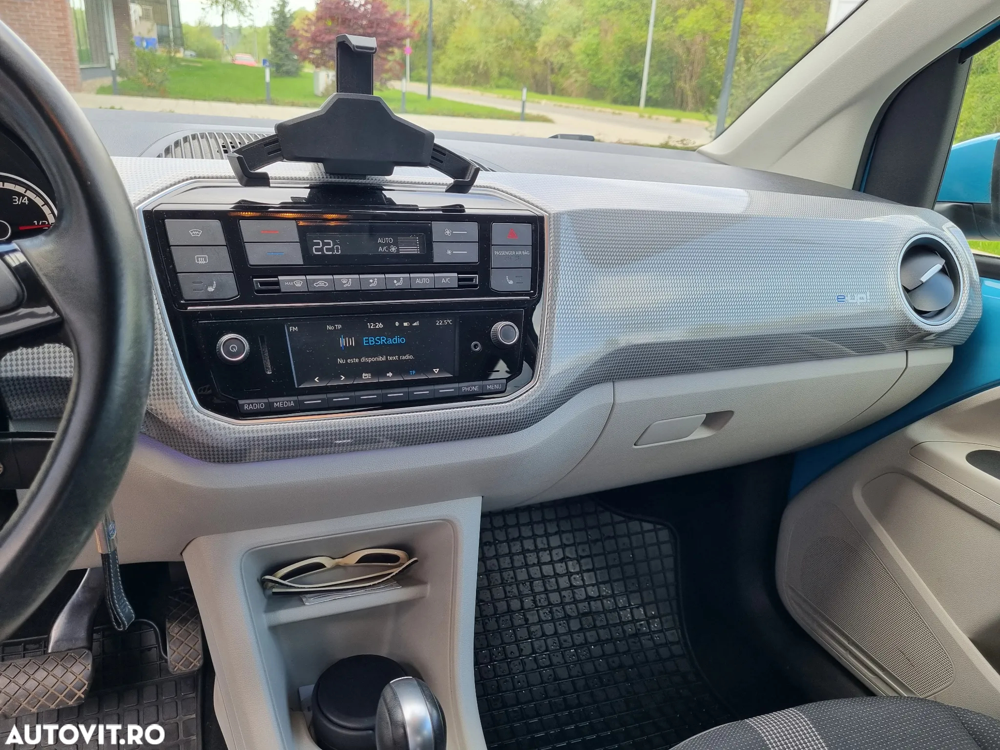 Volkswagen up! e-up! - 9