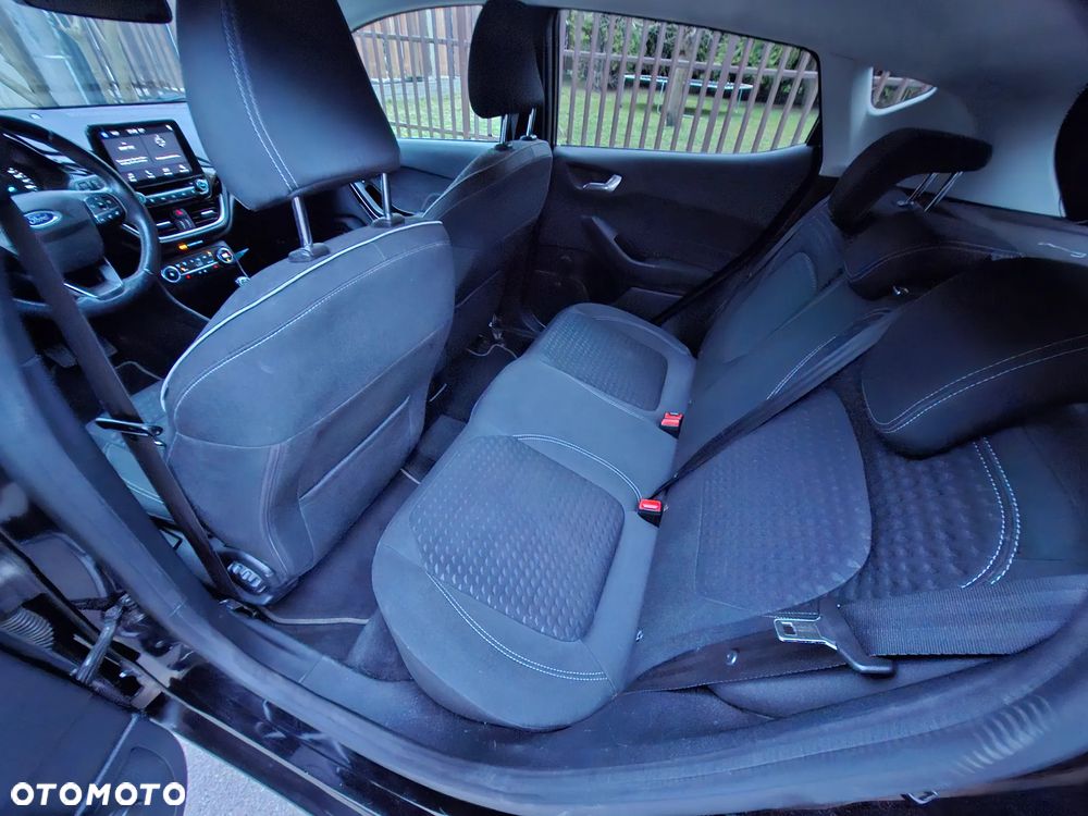 Ford Fiesta 1.0 EcoBoost S&S TITANIUM - 11