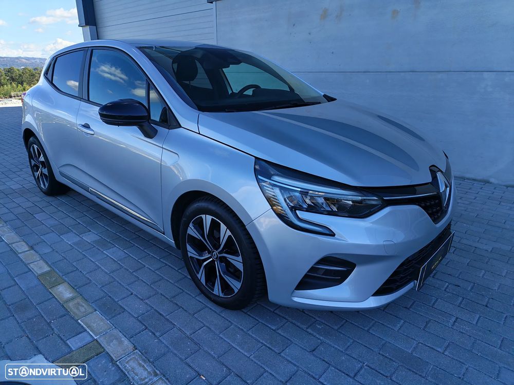 Renault Clio - 1