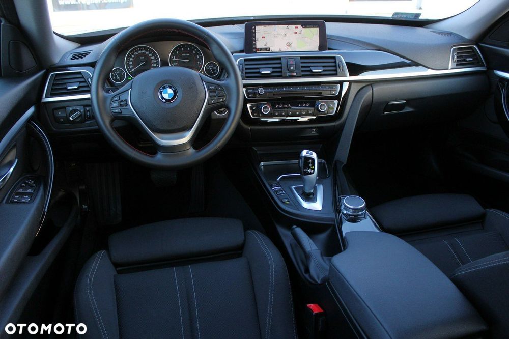 BMW 3GT 320i GPF Sport Line - 11