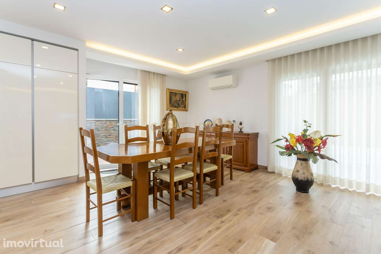 Moradia Térrea T3 em Quinta de Valadares - Seixal   850.000€ - Grande imagem: 2/27