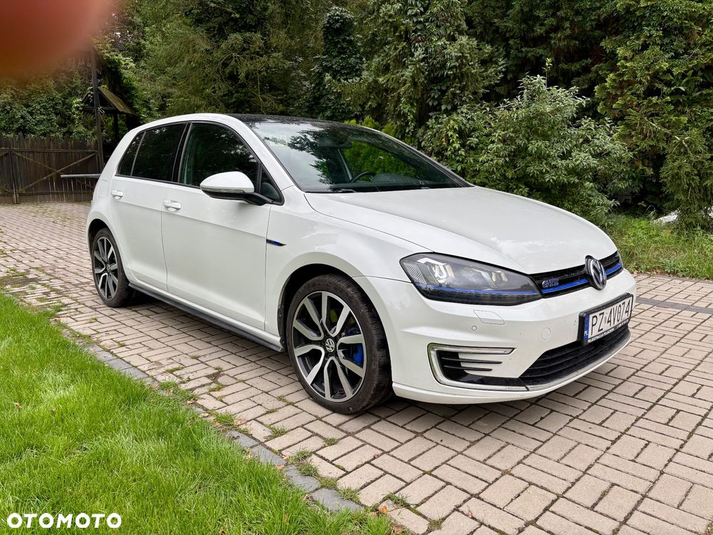 Volkswagen Golf - 4