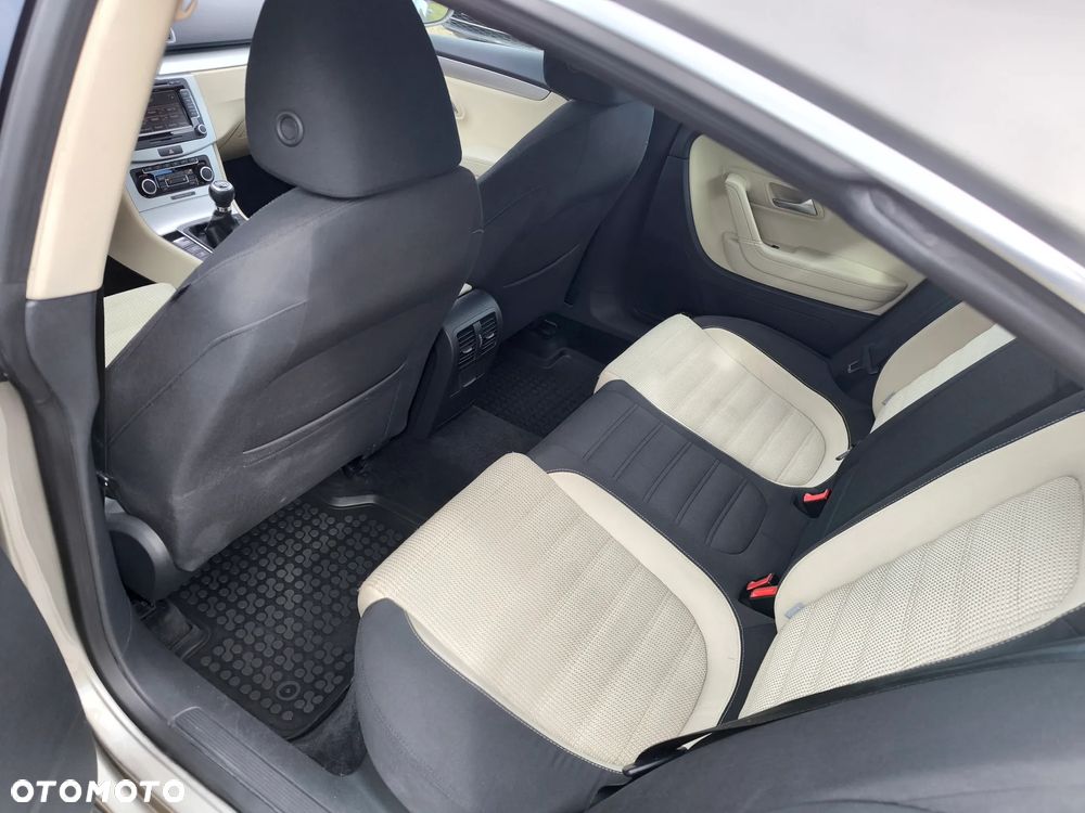 Volkswagen Passat CC 1.8 TSI - 13