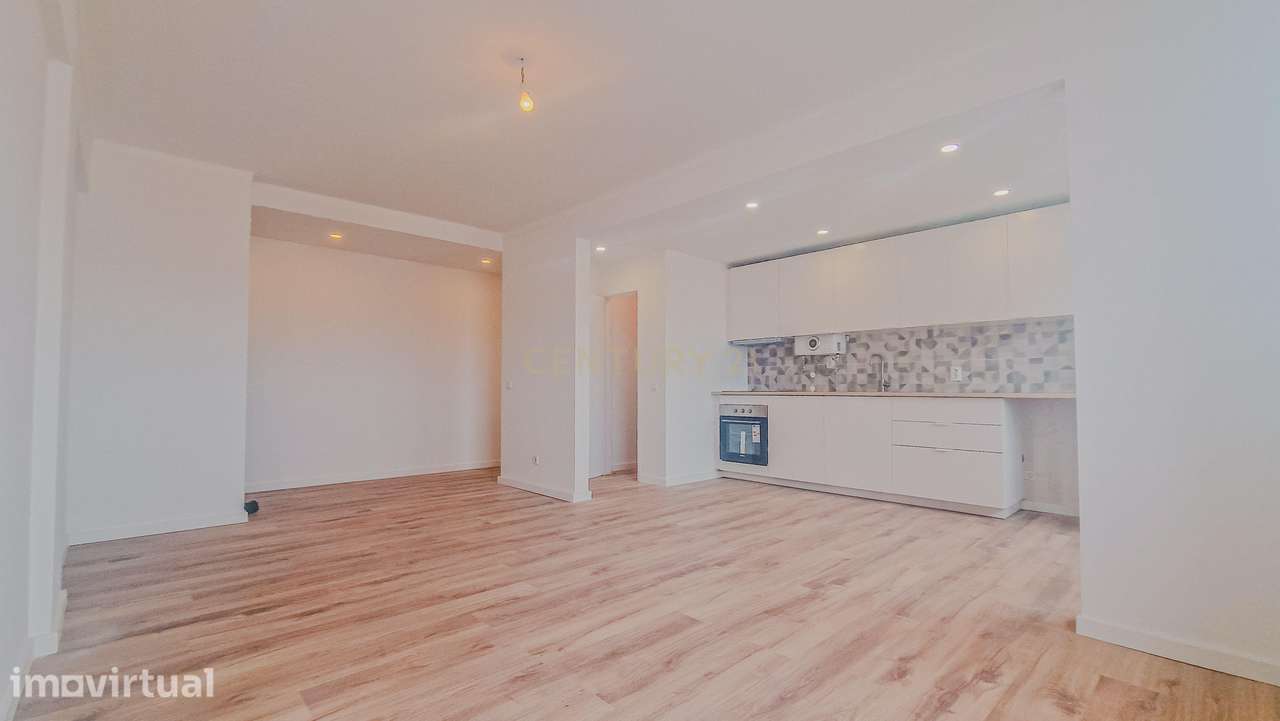 Apartamento T2 em Peniche - Grande imagem: 2/23