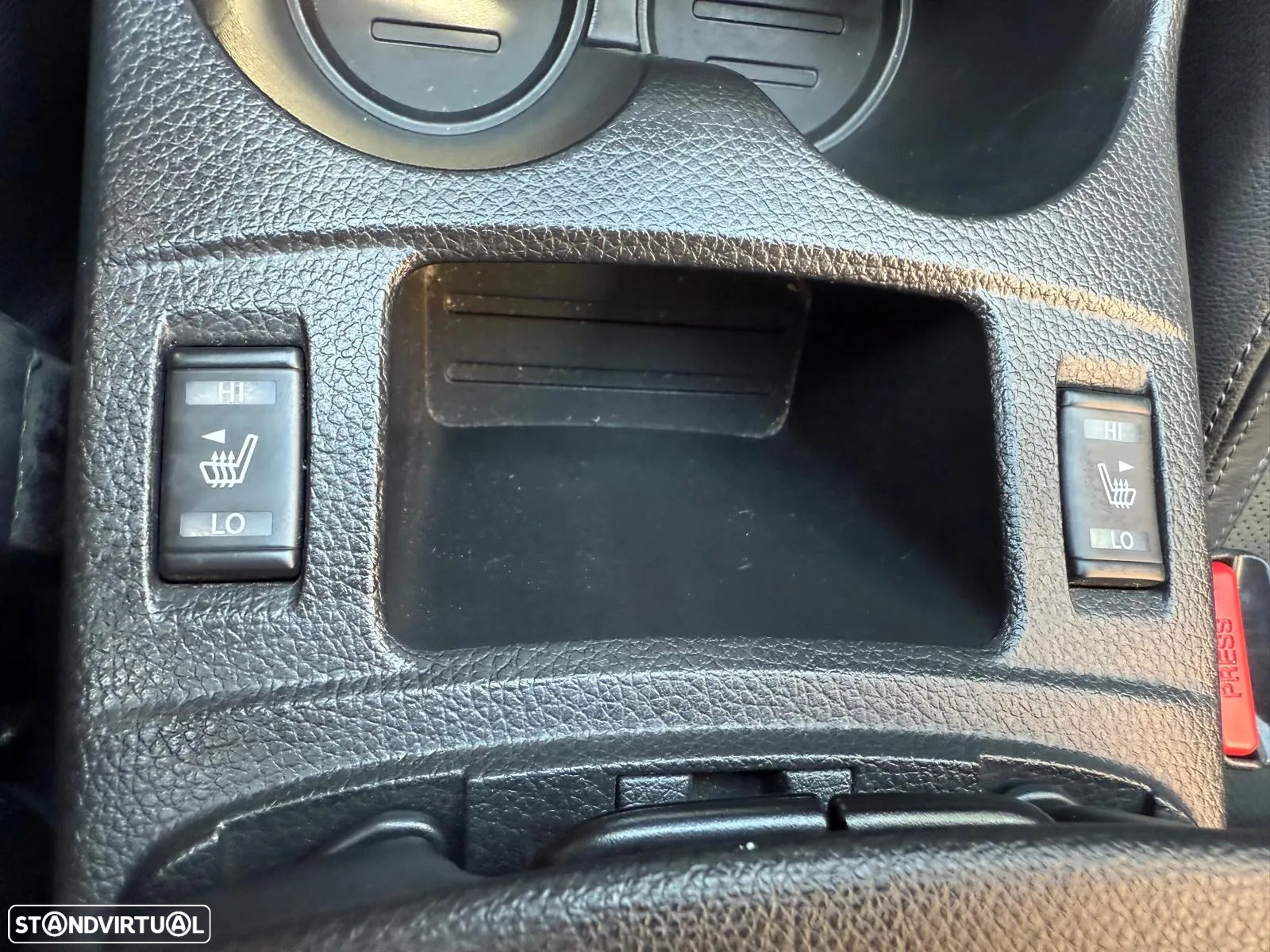 Nissan Qashqai 1.6 dCi Acenta PS+NC Xtronic - 32
