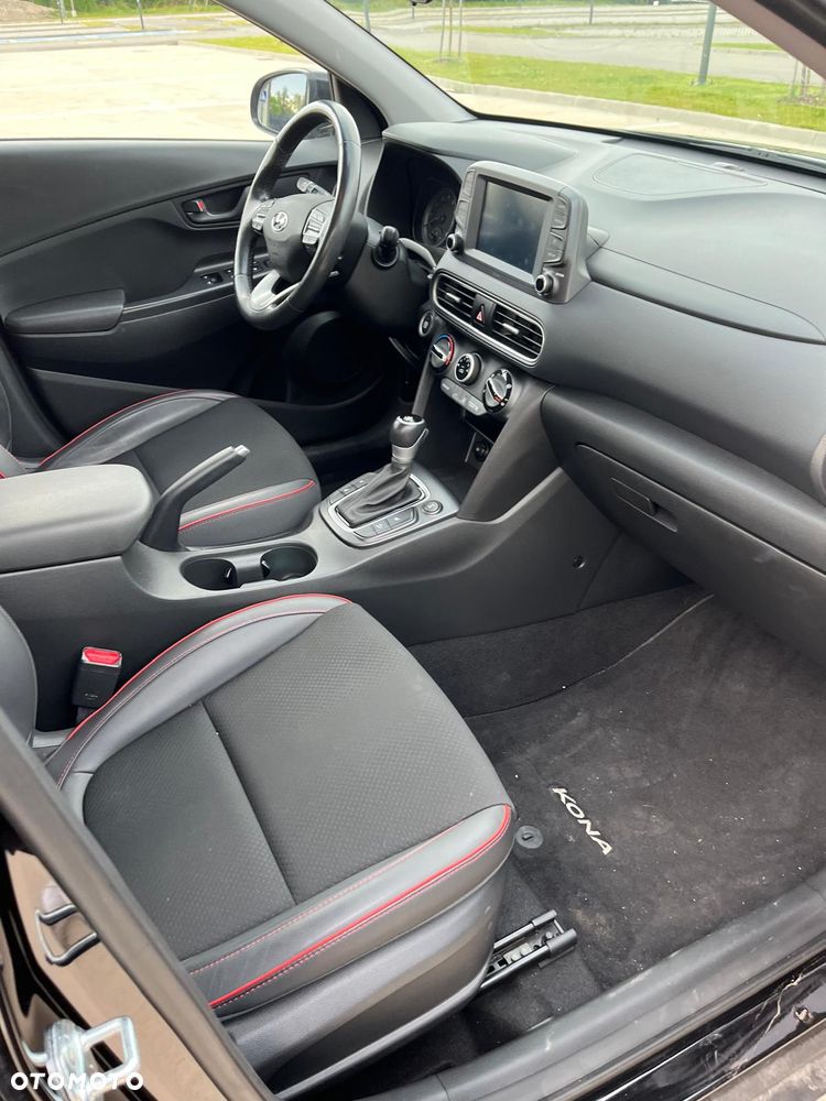 Hyundai Kona - 11