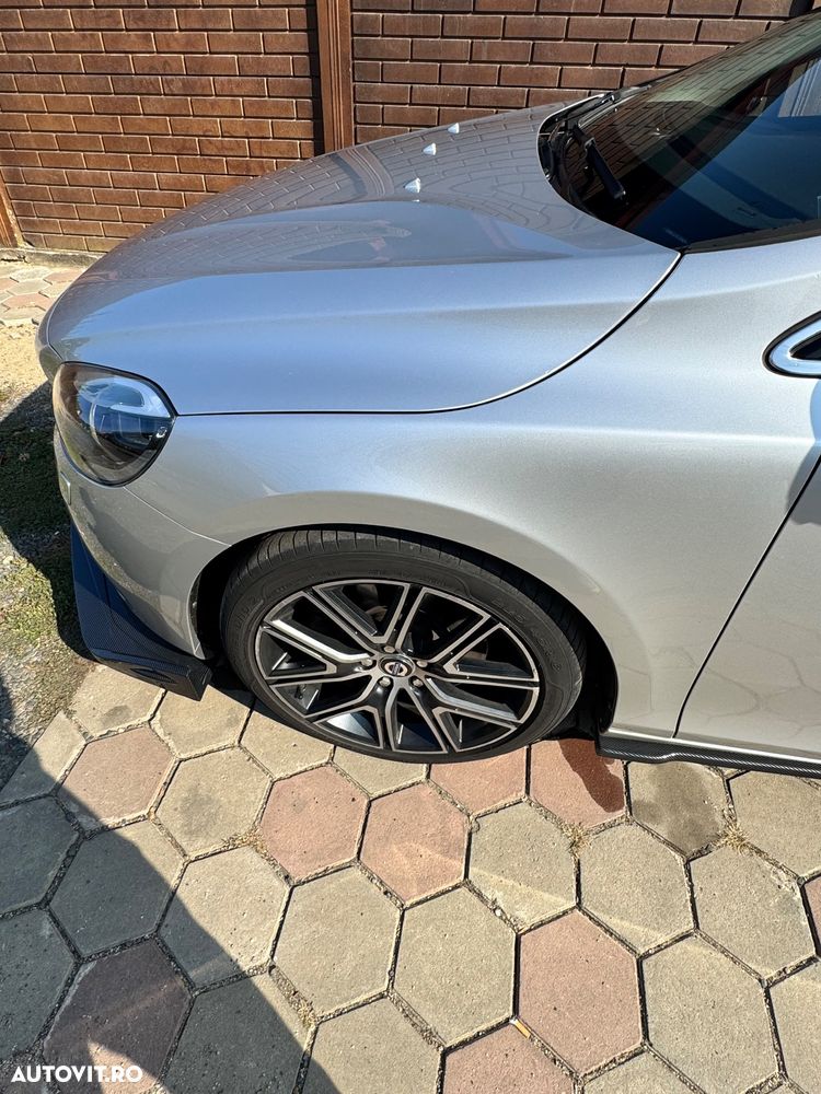 Volvo V40 - 2