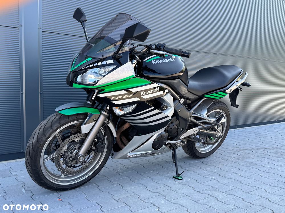 Kawasaki ER - 9